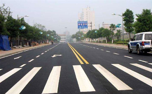 金塔标线涂料在金塔环氧地坪项目中的选择与应用